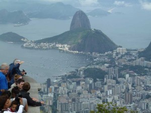 How long does it take to go from Sugar Loaf to Christ the Redeemer on Corcovado Mountain in Rio de Janeiro?