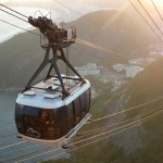 What are the speed of the cars and length of the cables at Urca and Sugar Loaf hills in Rio