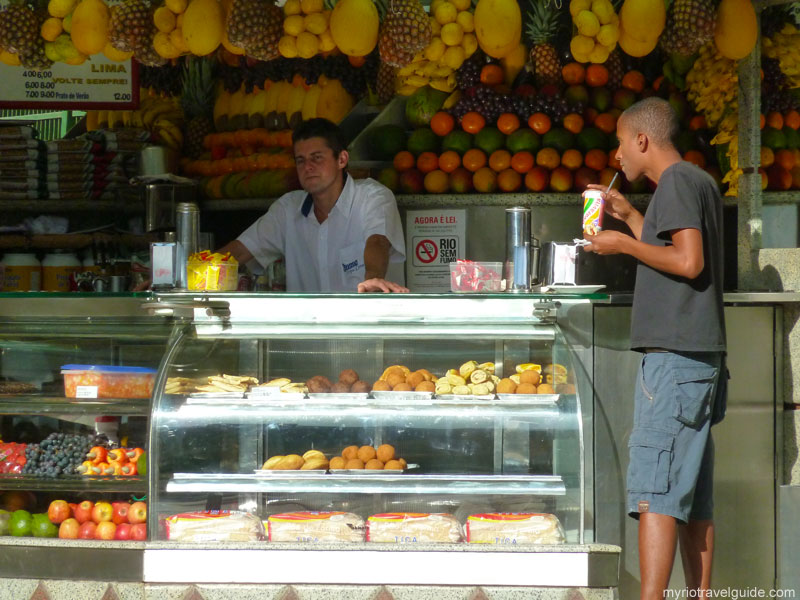 Juice-bar-Copacabana-Rio-de-Janeiro