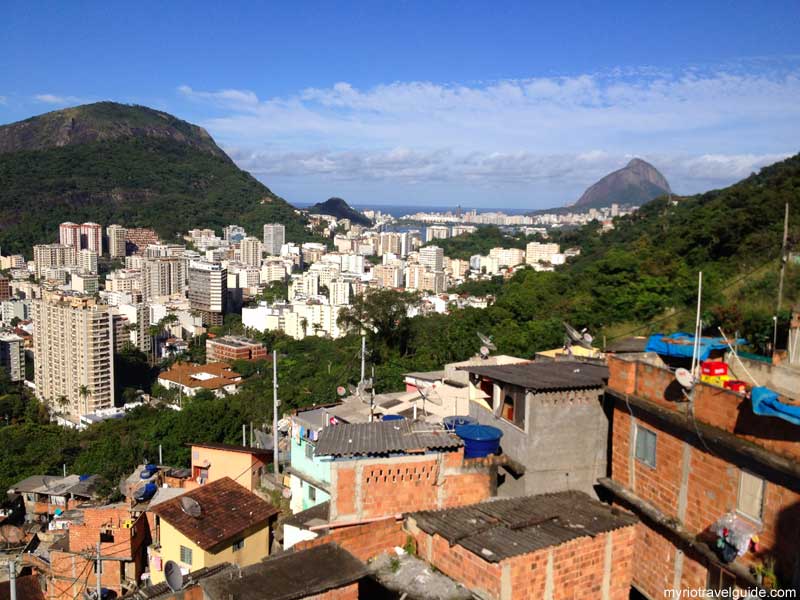 Vista-of-Rio-de-Janeiro-from-favela-Santa-Marta
