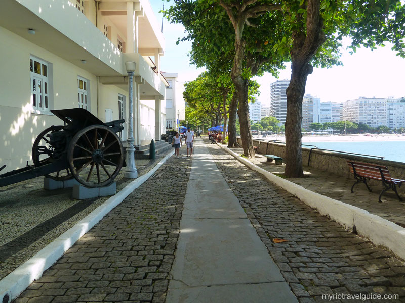 visitors-stroll-at-Copacabana-Fort-in-Rio-de-janeiro