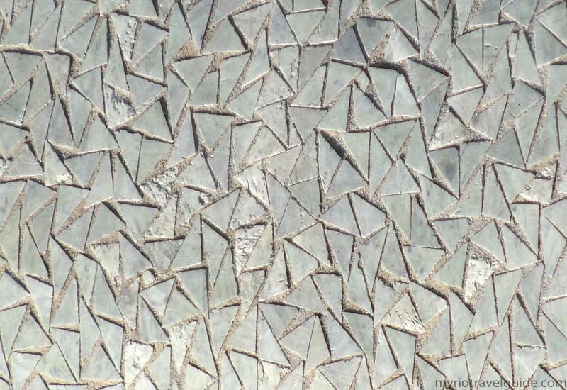 Soupstone triangles on Christ the Redeemer statue in Rio de Janeiro