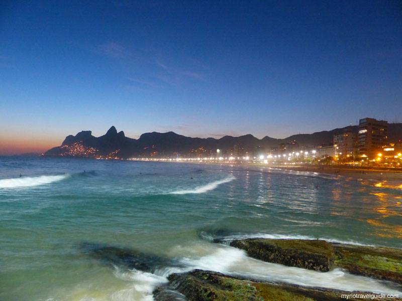 Arpoador-beach-after-sunset